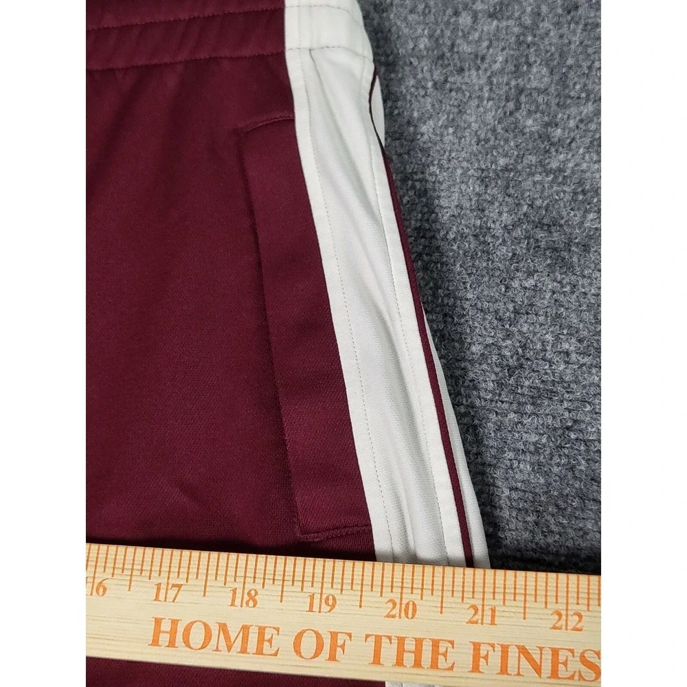 Under Armour Texas A&M Aggies Mens XL Athletic‎ Shorts Maroon White Gym Training